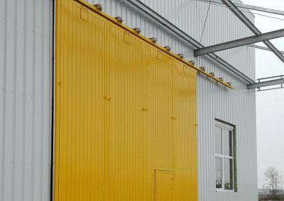 brama podwieszana przesuwna trapez