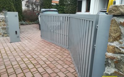 Kiedy brama harmonijkowa sprawdza się lepiej niż teleskopowa czy przesuwna!