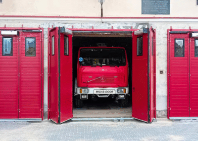 bramy harmonijkowe automatyczne czerwone