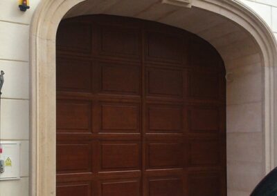 drewniana brama segmentowa